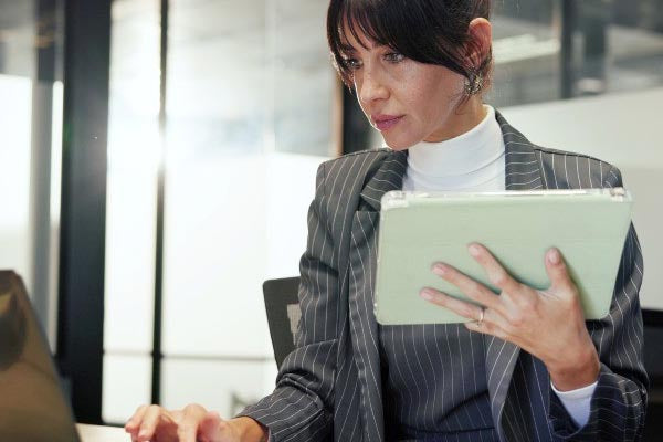 Psychosocial hazards for managers (AU)